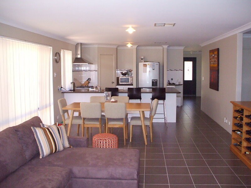 58 Abingdon Crescent, Wellard WA 6170