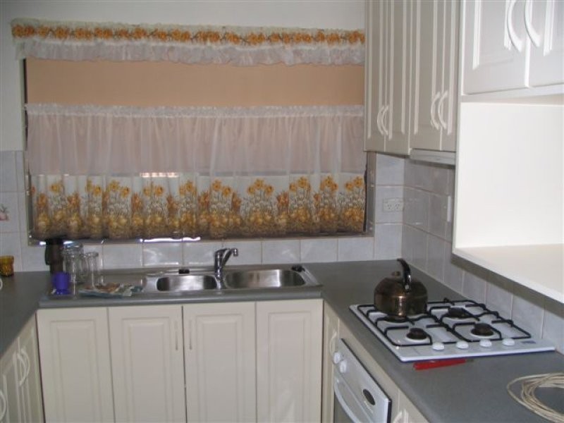 1 Youngs Place, Parmelia WA 6167