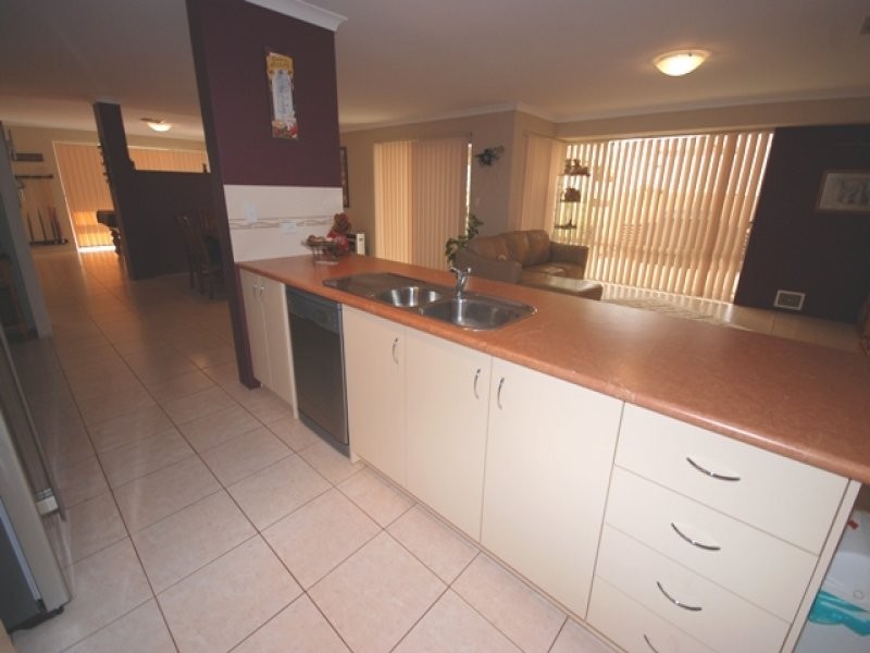 1 BANGOR WAY, Orelia WA 6167