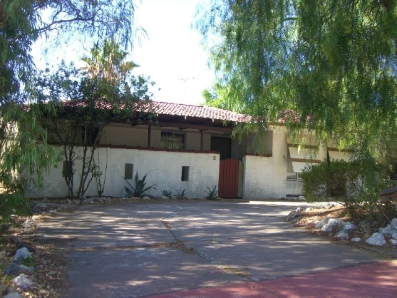 2 Tanson Road, Parmelia WA 6167