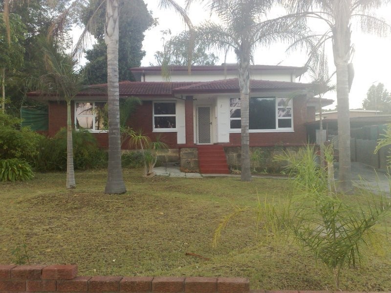 11 Dent Court, Orelia WA 6167