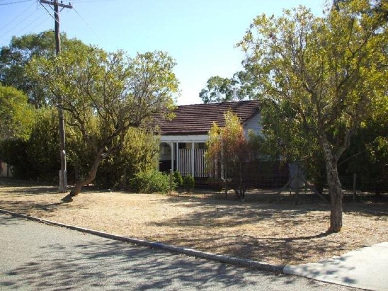 4 Munday Way, Medina WA 6167