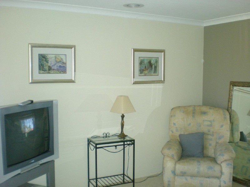 5 Gilling Place, Orelia WA 6167