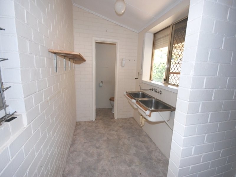 21 Hennessy Avenue, Orelia WA 6167