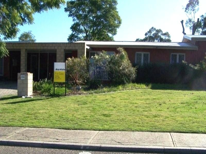 14 Maydwell Way, Calista WA 6167