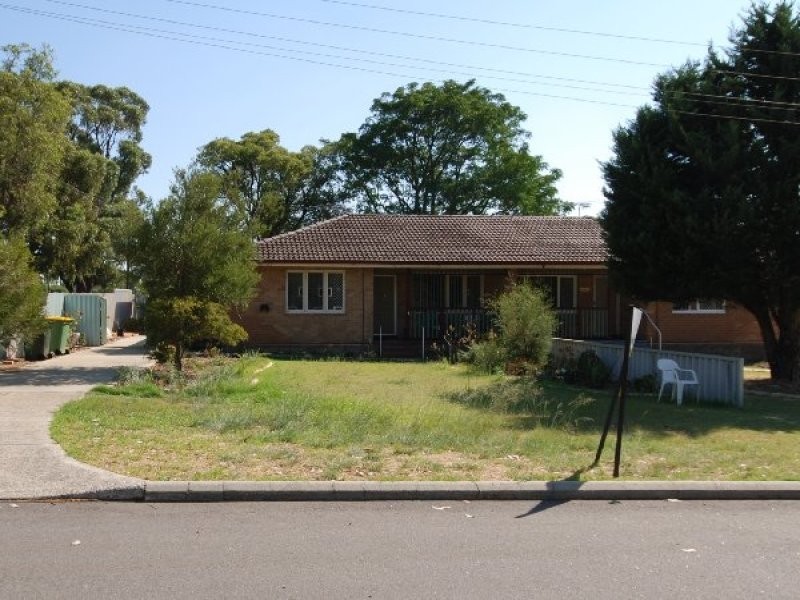 1A Clark Place, Orelia WA 6167