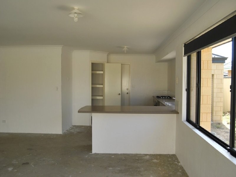 10 Daintree Loop, Bertram WA 6167