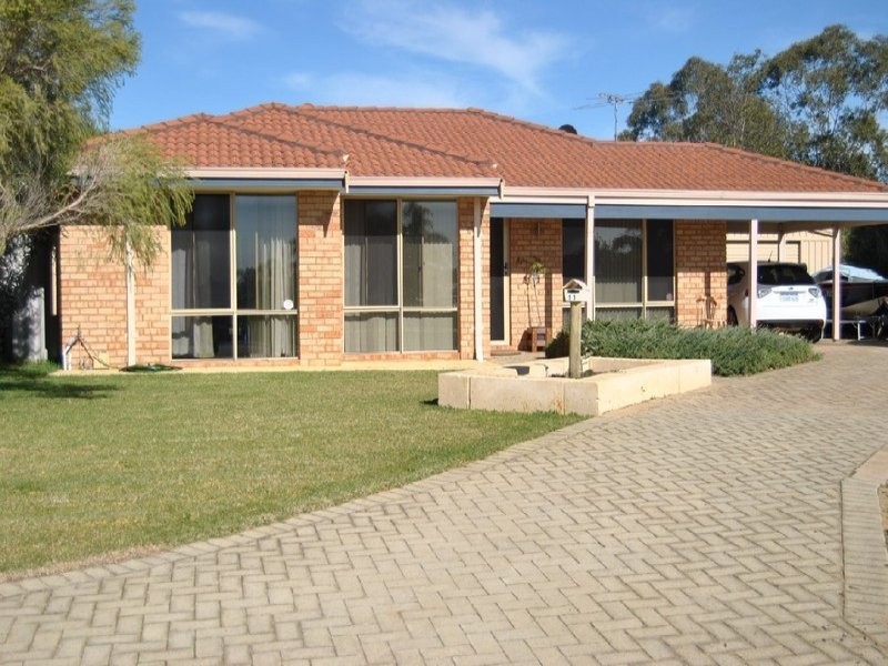 11 Goldney Court, Leda WA 6170