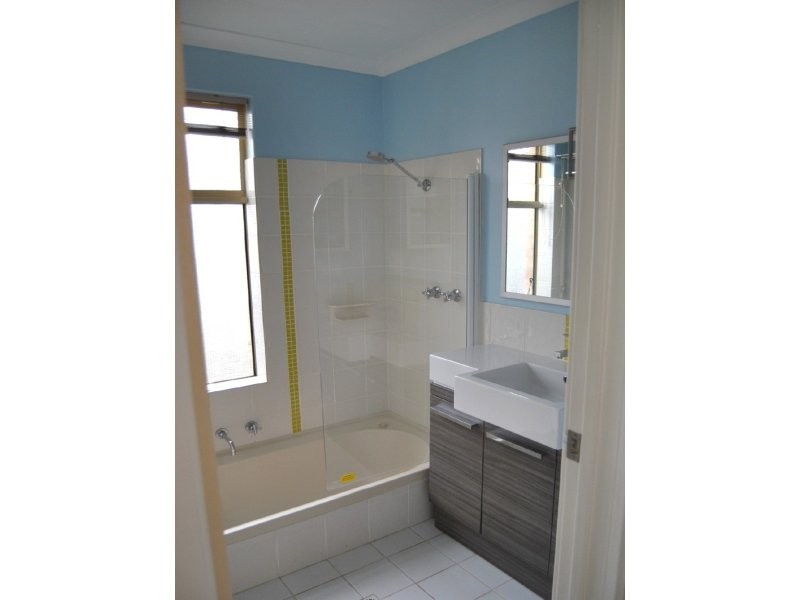 11 Goldney Court, Leda WA 6170