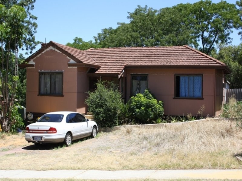 50 Peake Way, Medina WA 6167