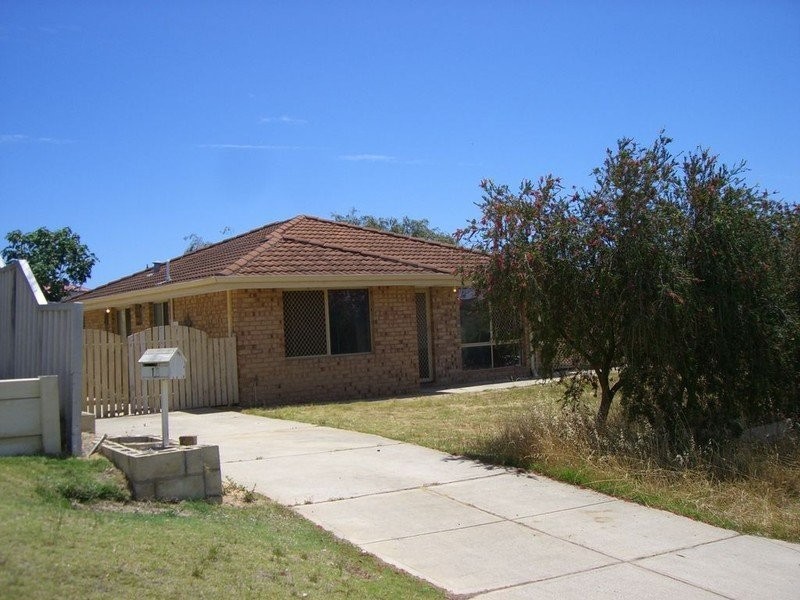 18 Welbourne Heights, Parmelia WA 6167