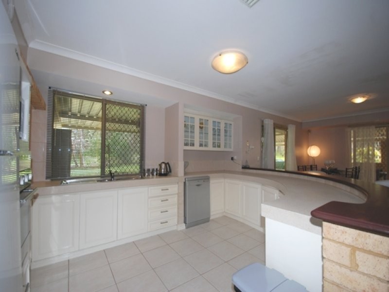 7 Coachman Court, Wellard WA 6170