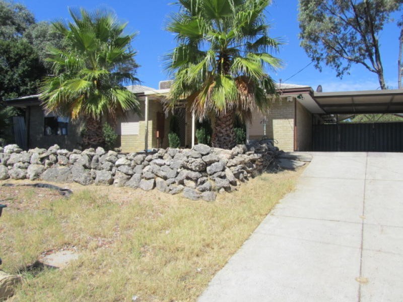 7 Hoyton Place, Parmelia WA 6167