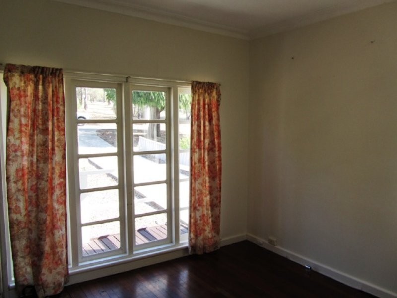 24 Harley Way, Medina WA 6167