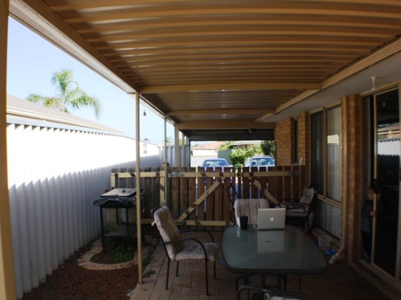 2 Enlie Lane, Warnbro WA 6169