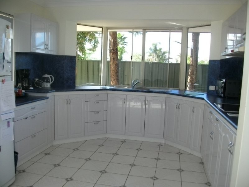 14 Milne Lane, Parmelia WA 6167