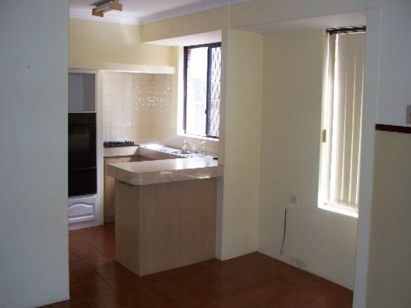 9 Zamia Court, Parmelia WA 6167