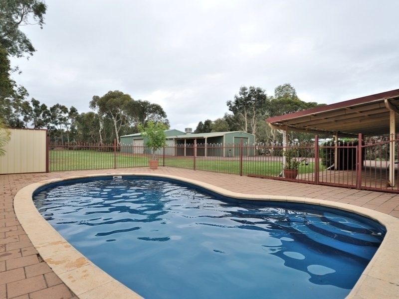 228 Abernethy Road, Byford WA 6122