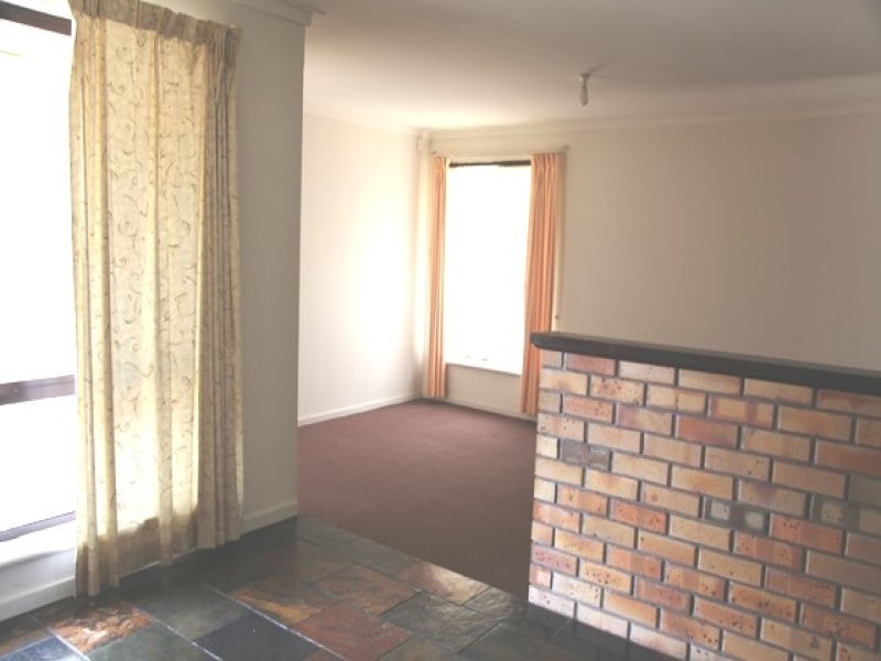 33 Nicolas Drive, Casuarina WA 6167