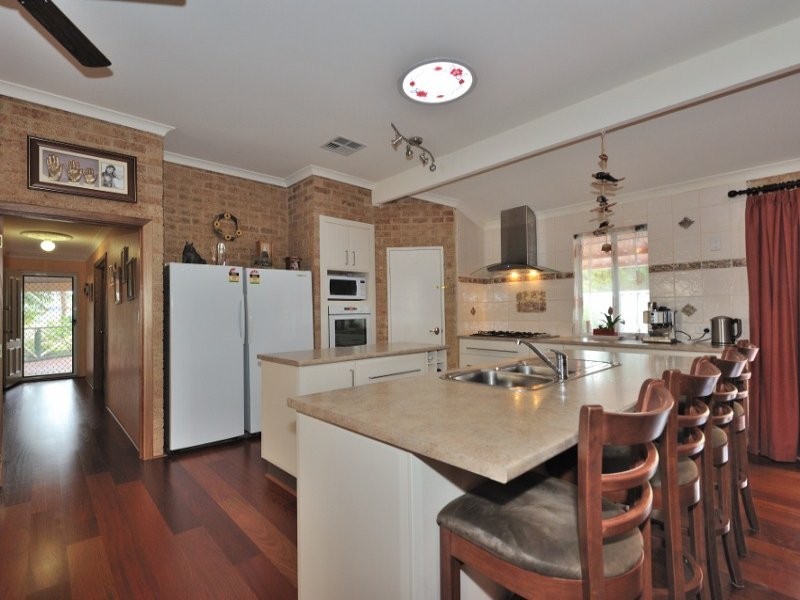 6 Taiof Close, Secret Harbour WA 6173