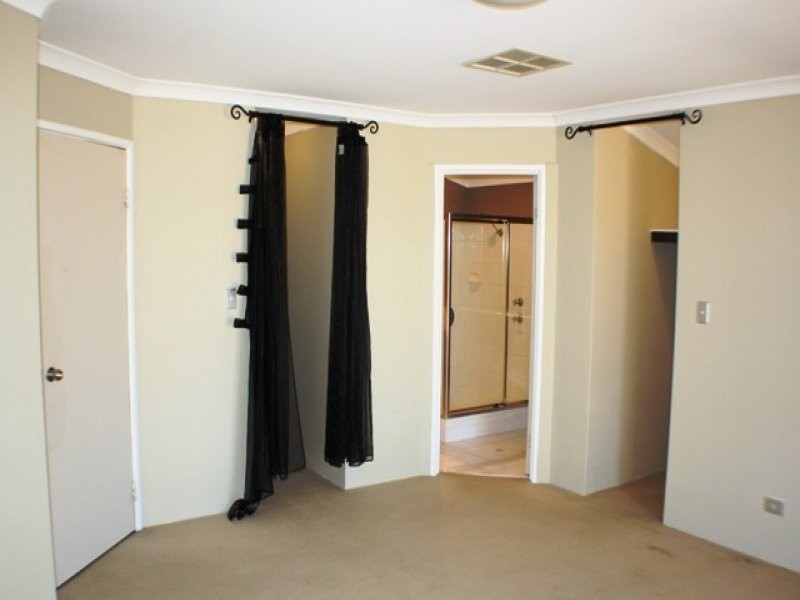 67 Colchester Avenue, Orelia WA 6167