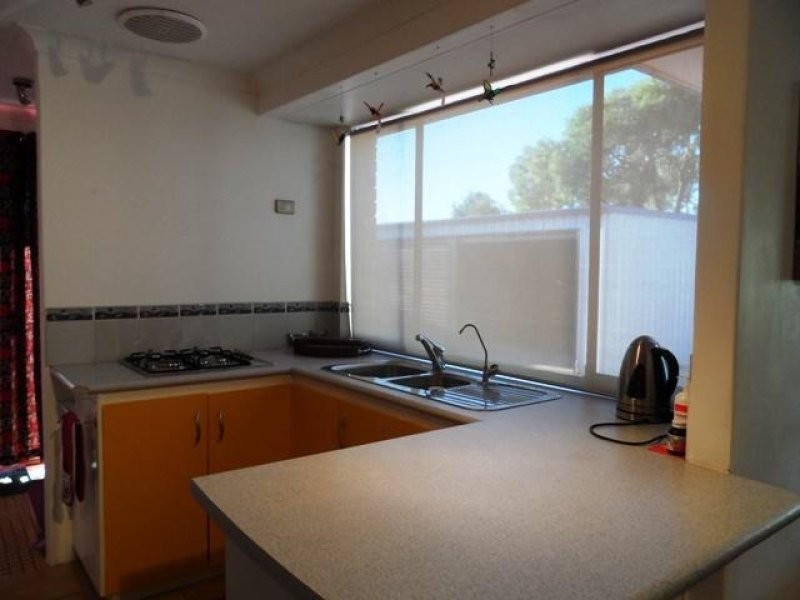 16 Challenger Avenue, Parmelia WA 6167