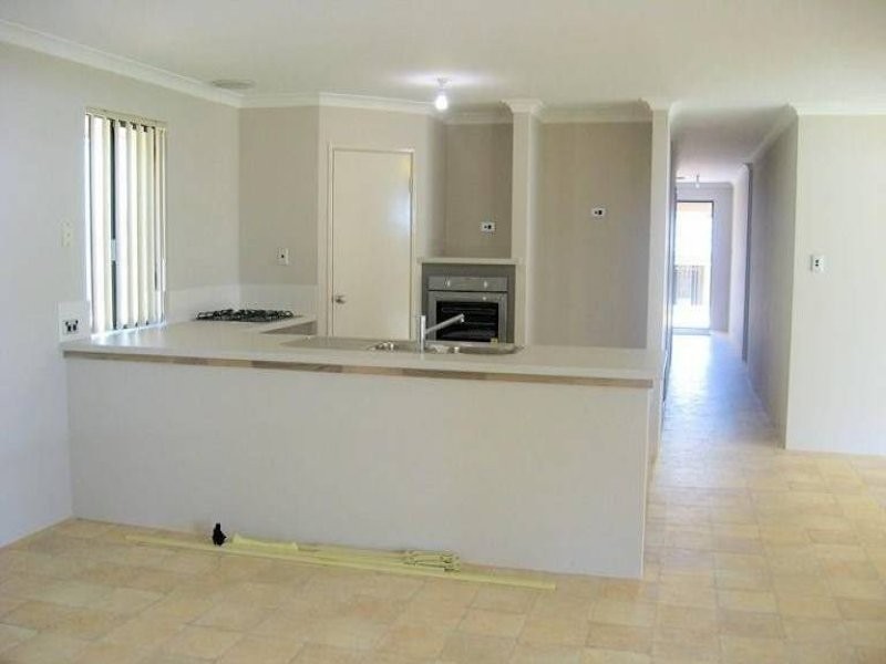 5 Pagham Court, Wellard WA 6170