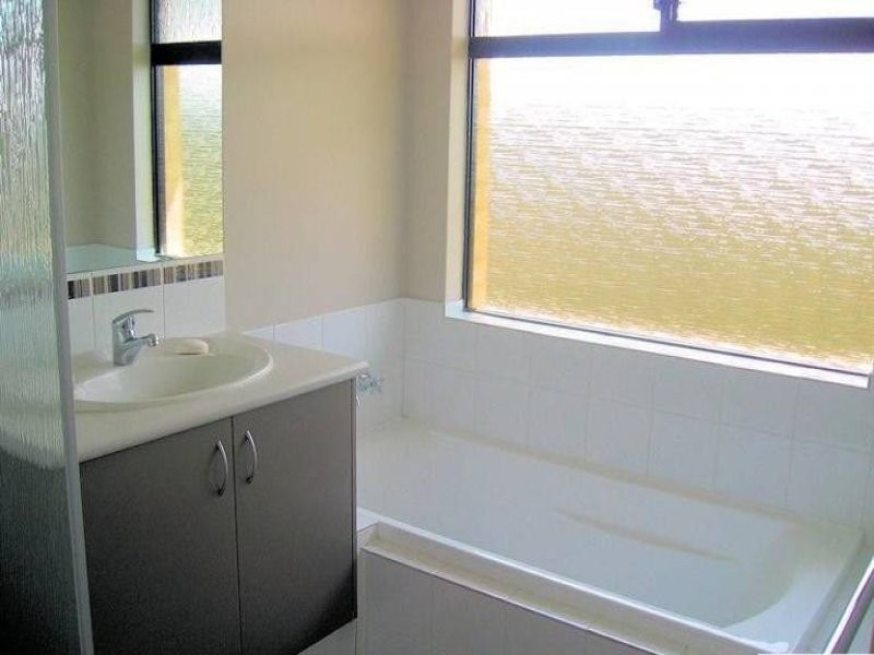 5 Pagham Court, Wellard WA 6170