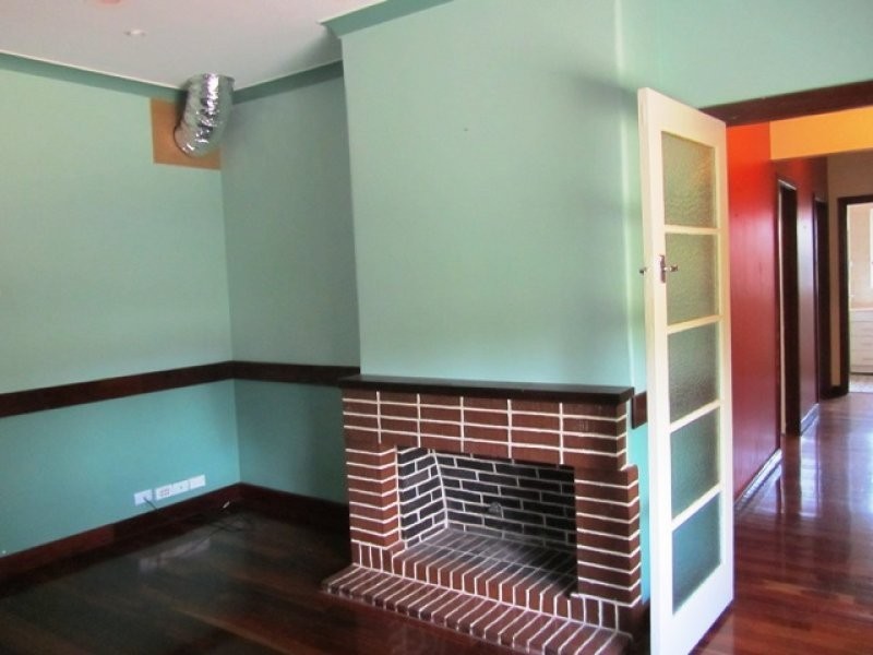 7 Larkin Court, Medina WA 6167