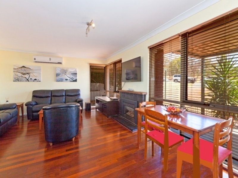 8 Leghorn Road, Orelia WA 6167