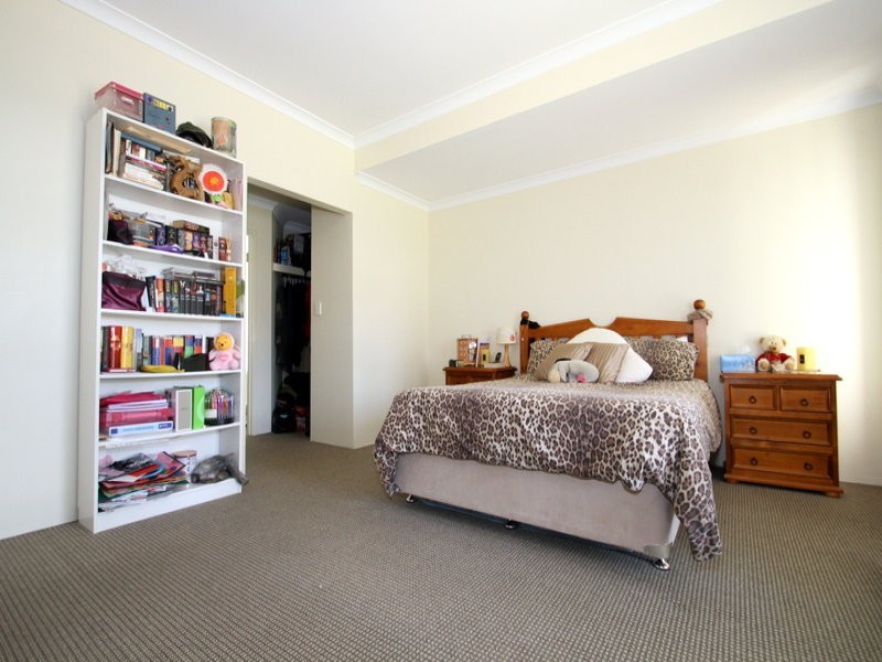 13 Ringwood Loop, Wellard WA 6170