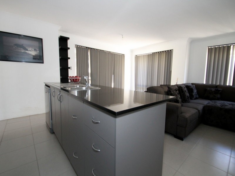 3 Parkfield Boulevard, Bertram WA 6167