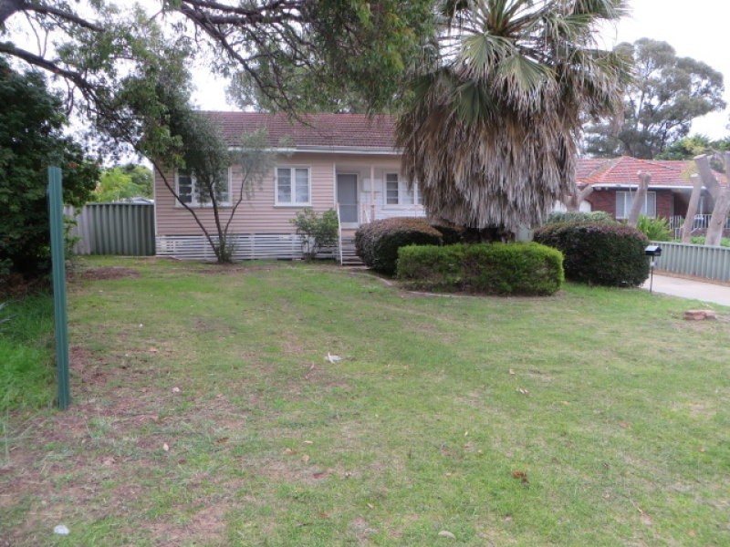 52 Brownell Crescent, Medina WA 6167