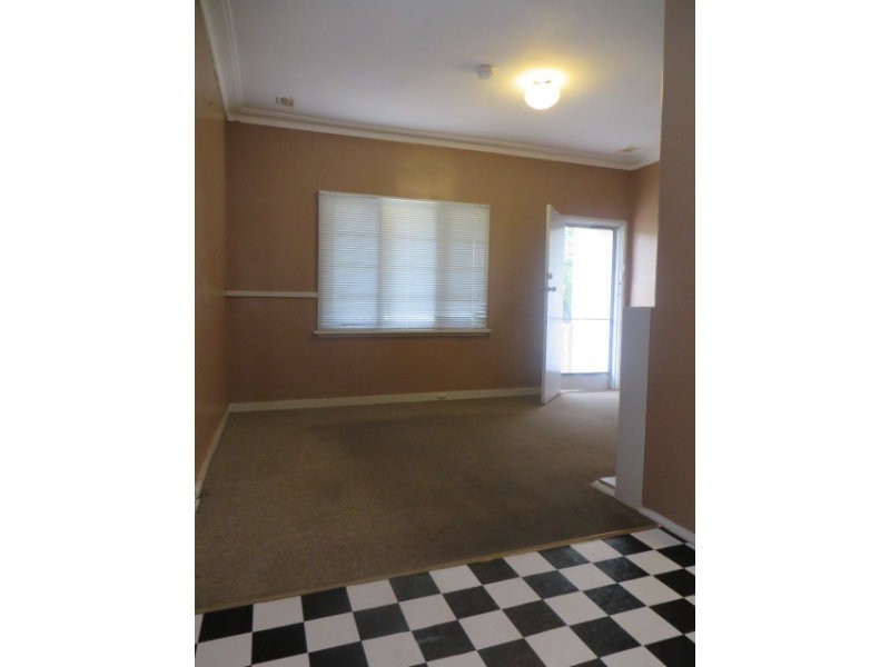 52 Brownell Crescent, Medina WA 6167