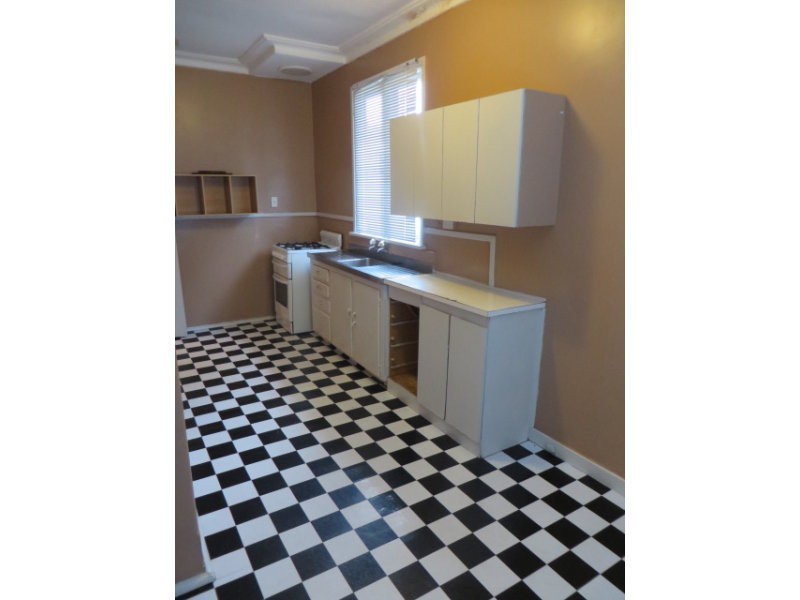 52 Brownell Crescent, Medina WA 6167