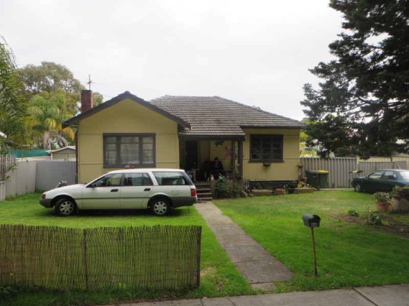 54 Medina Avenue, Medina WA 6167