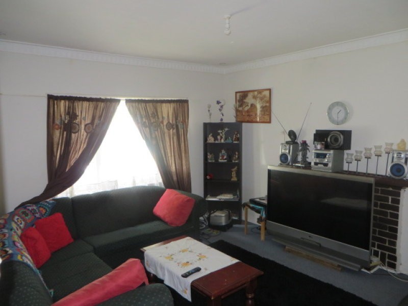 54 Medina Avenue, Medina WA 6167