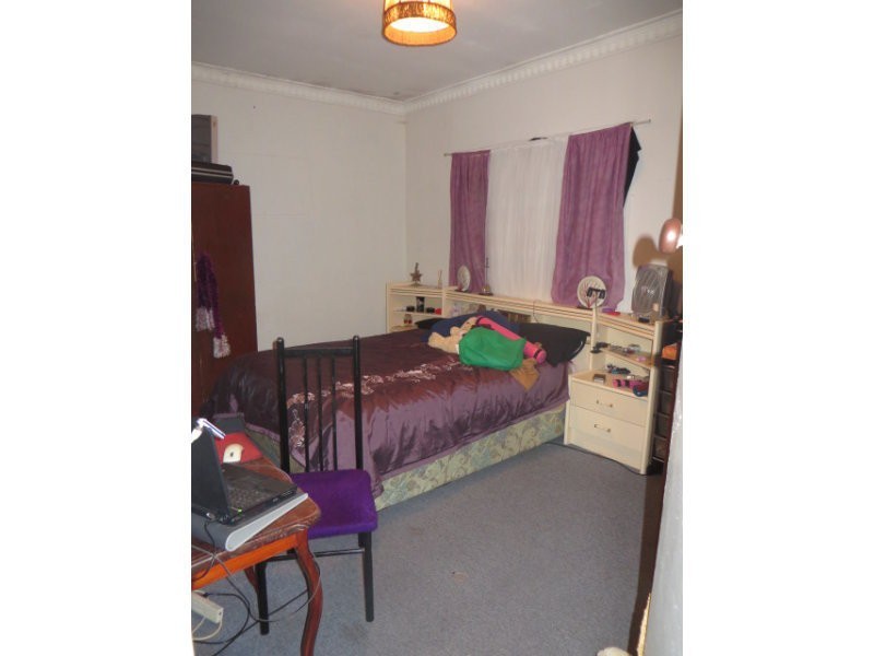 54 Medina Avenue, Medina WA 6167