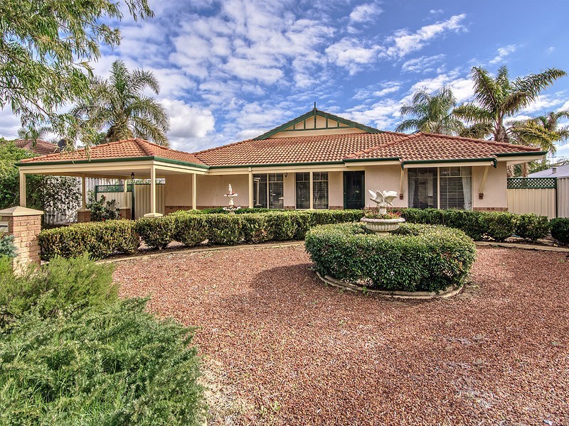 76 Nottingham Parkway, Orelia WA 6167
