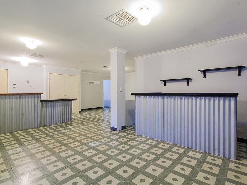 74 Nottingham Parkway, Orelia WA 6167