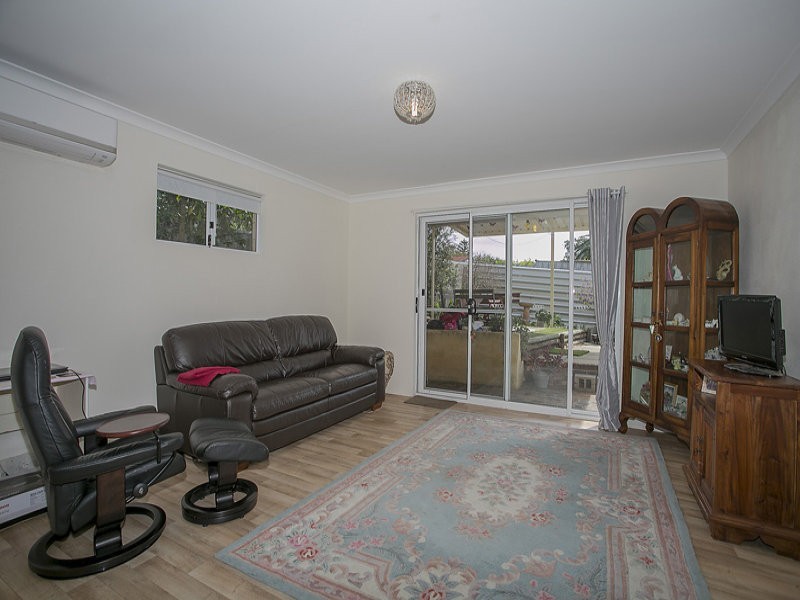 2/21a Walgreen Crescent, Calista WA 6167