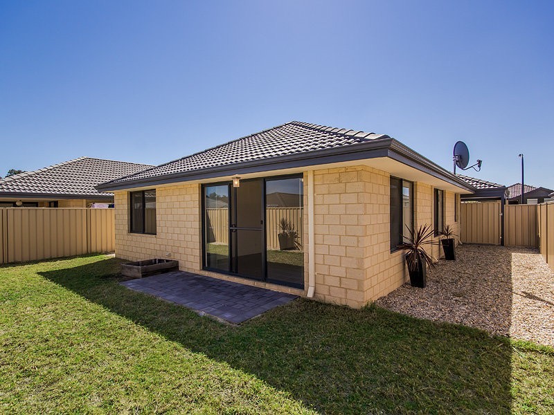 12 Antrim Way, Bertram WA 6167