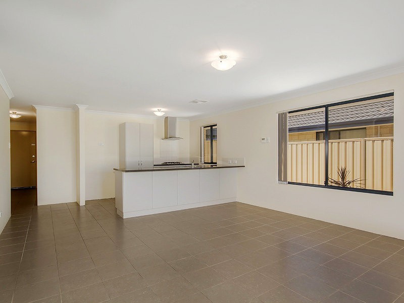 12 Antrim Way, Bertram WA 6167