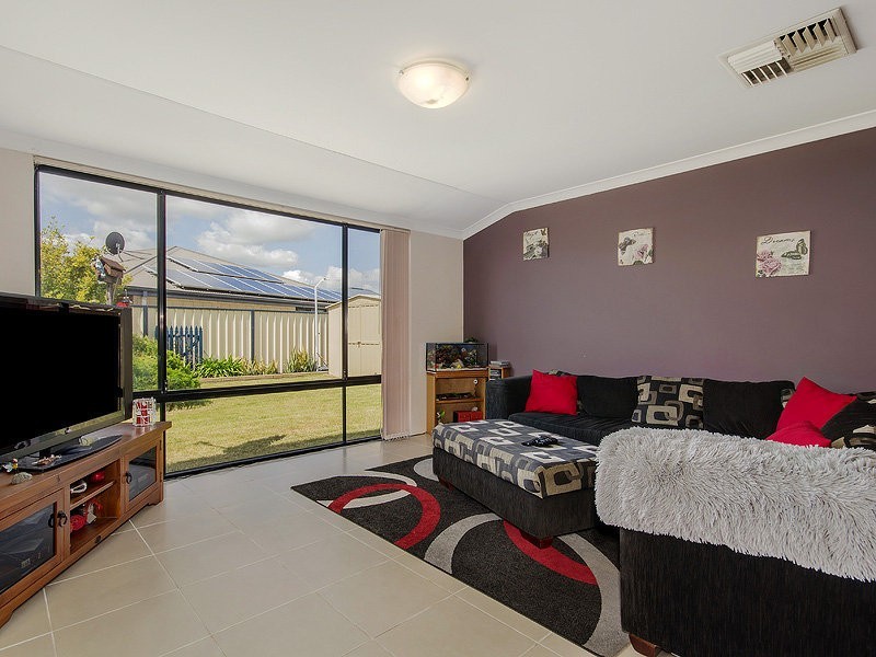 9 Wimbledon Street, Bertram WA 6167