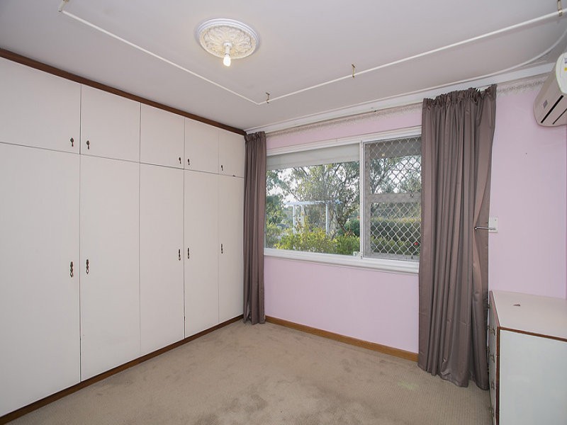 21 Richard Place, Orelia WA 6167