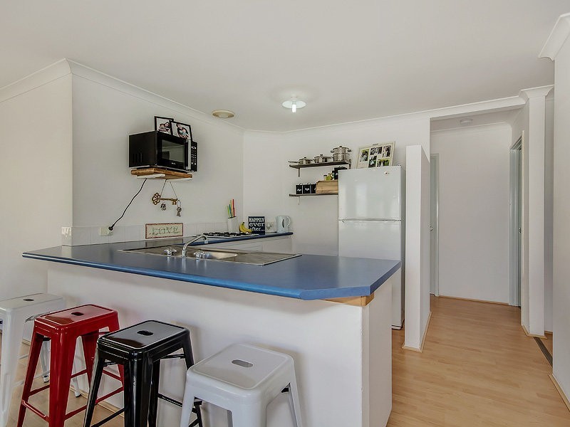 15 Liddington Rise, Leda WA 6170