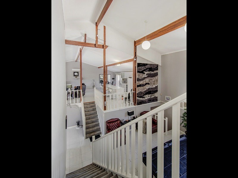 10 Allin Place, Parmelia WA 6167