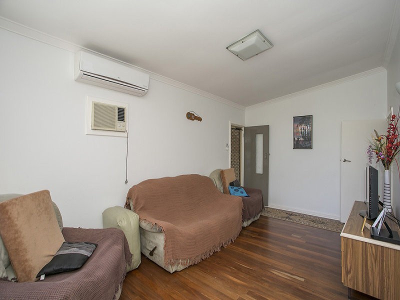 6 Larkin Court, Medina WA 6167