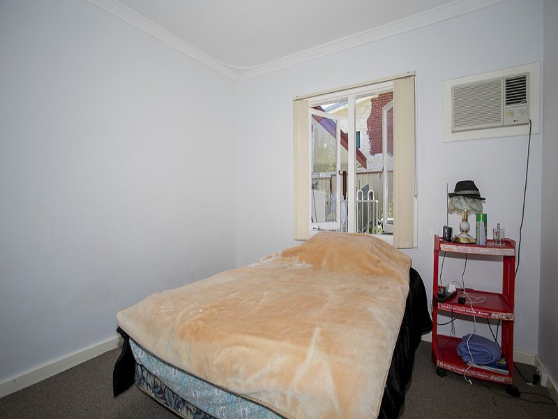 6 Larkin Court, Medina WA 6167