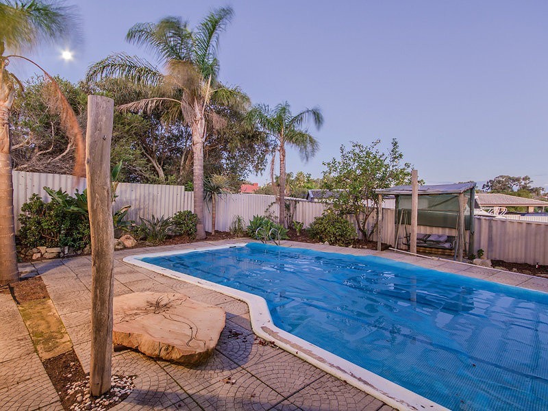 22 Tunnicliffe Street, Parmelia WA 6167